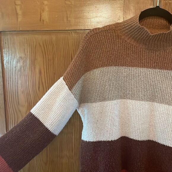 Olive + Oak Striped Sweater Size Medium - Picture 5 of 7